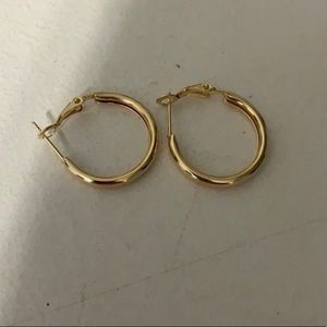 UO gold hoops
